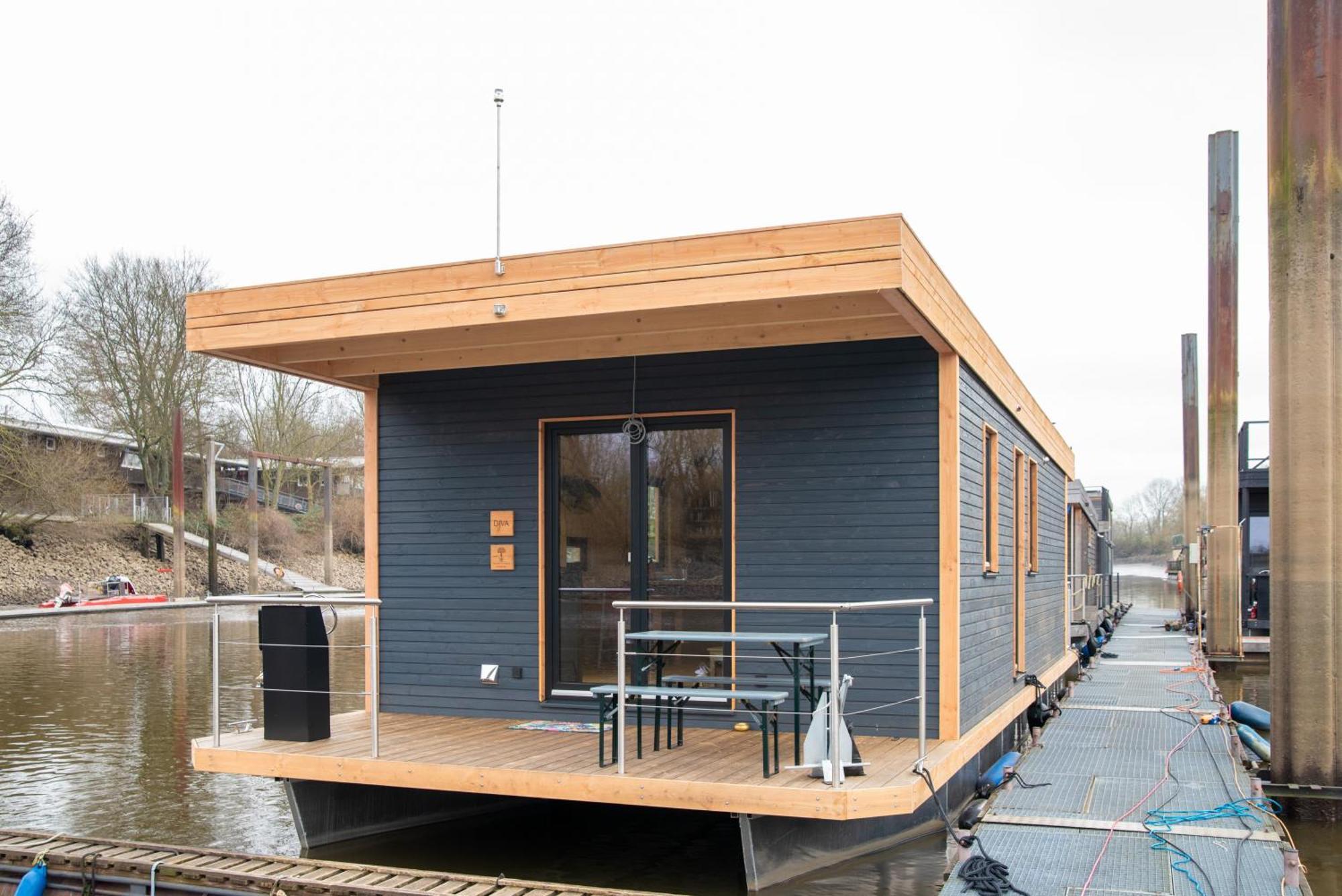 Komfort-Hausboot Diva Mit Kamin Hamburgo Exterior foto