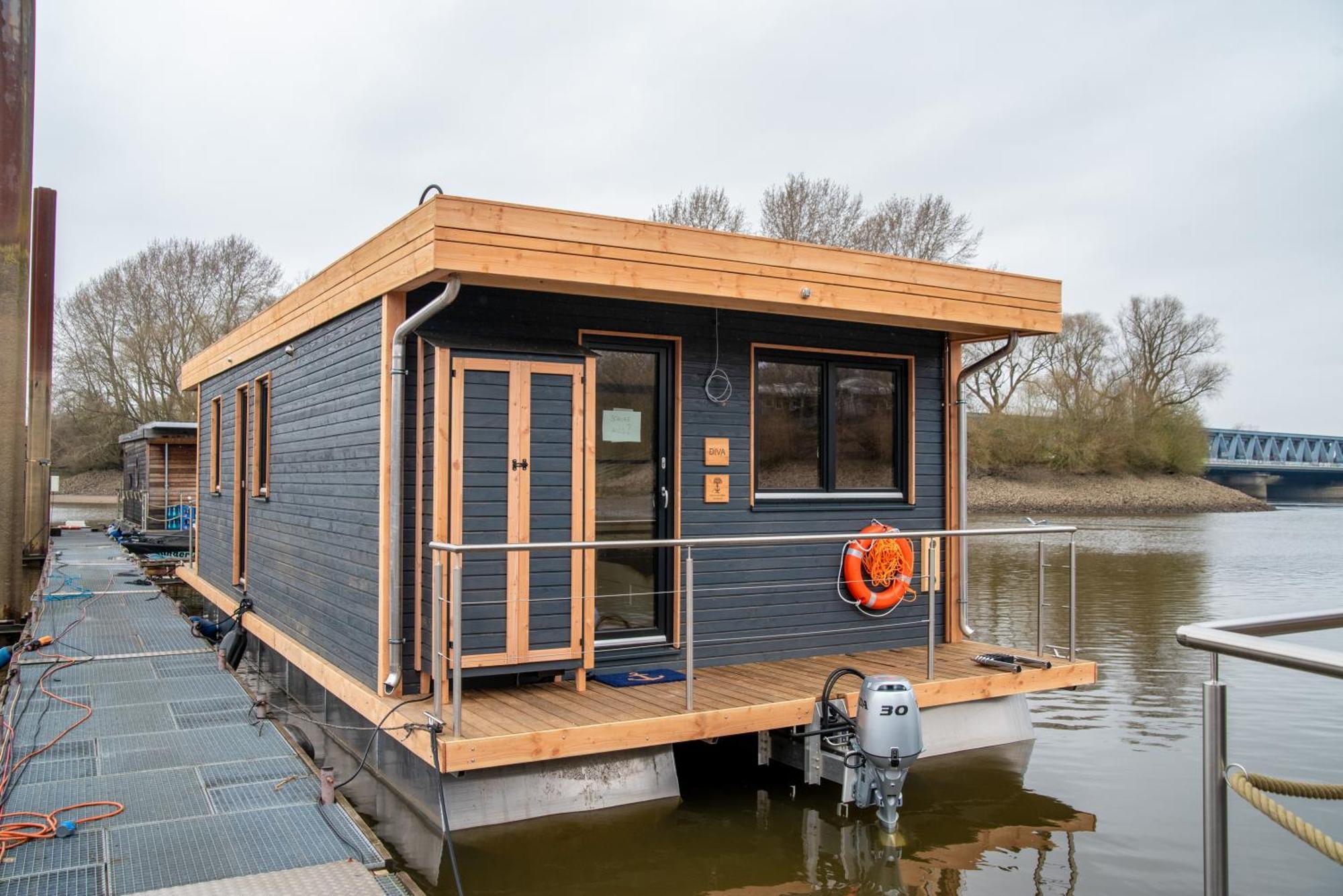 Komfort-Hausboot Diva Mit Kamin Hamburgo Exterior foto